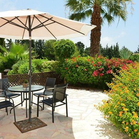 Sunny Garden Apartment Paphos Eksteriør bilde